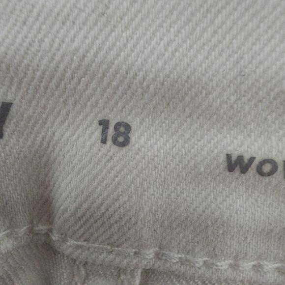 NWT Old Navy High Rise Wow Wide Leg White Jeans Size 18 Women’s Denim - Picture 14 of 16